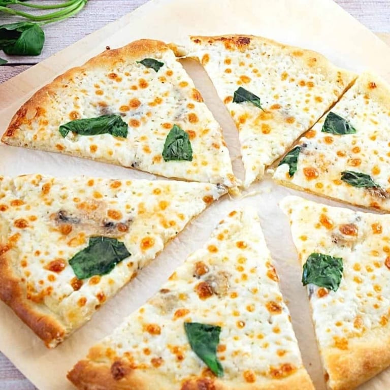 Delicious White Pizza Options
